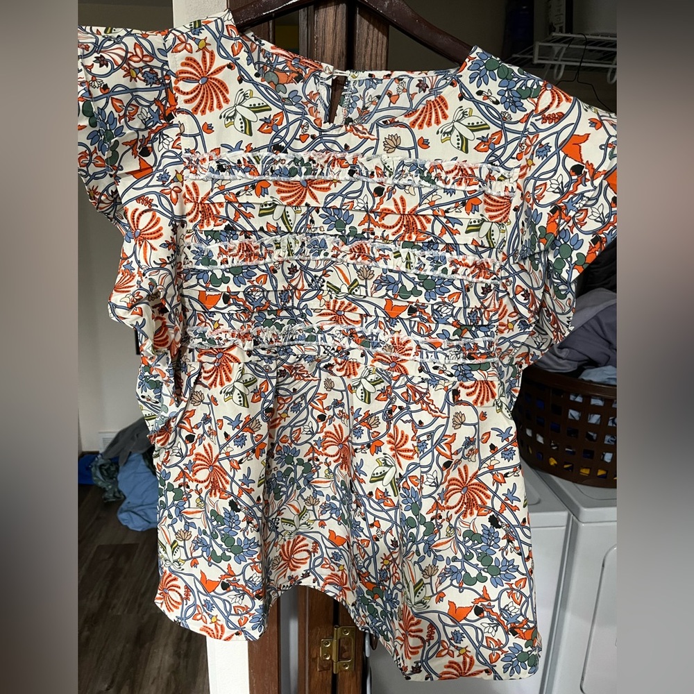 Floral ruffle sleeve top
